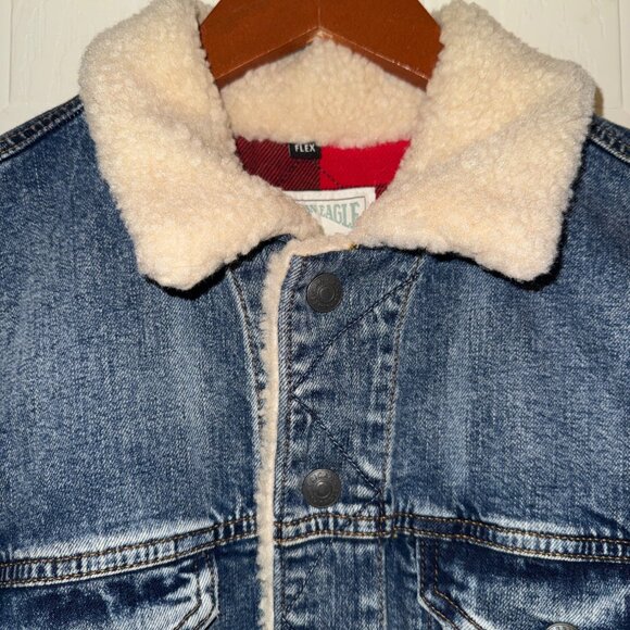 American Eagle Sherpa Lined Denim Trucker Jacket Size Small - Picture 5 of 16